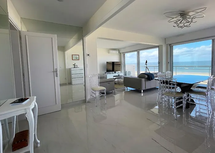 Appartement Grand T3 Avec 2 Terrasses Et Acces Direct - Fr-1-420-129 *